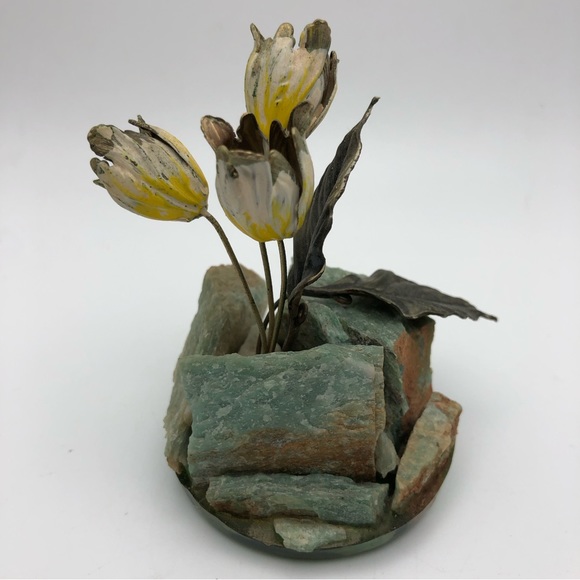 Frank Mosse Other - Vtg Art Of Frank Mosse Enameled Tulip Flowers Sculpture On Natural Rock Yellow
